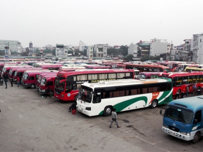 Các đơn vị chức năng sẽ xử lý nghiêm tình trạng tăng giá vé vận tải trái quy định dịp Tết. (Ảnh: Thế Duyệt/TTXVN)